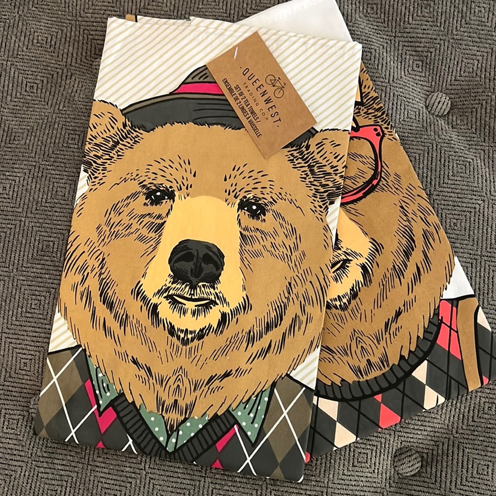 Set of Bear Tea Towels Queenwest Trading co NWT